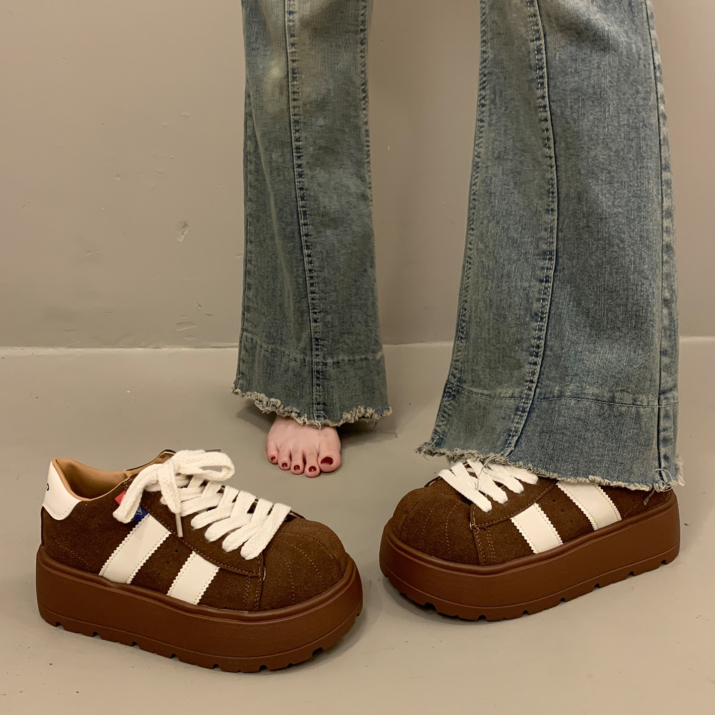 韩系小众板鞋女秋季设计感休闲鞋