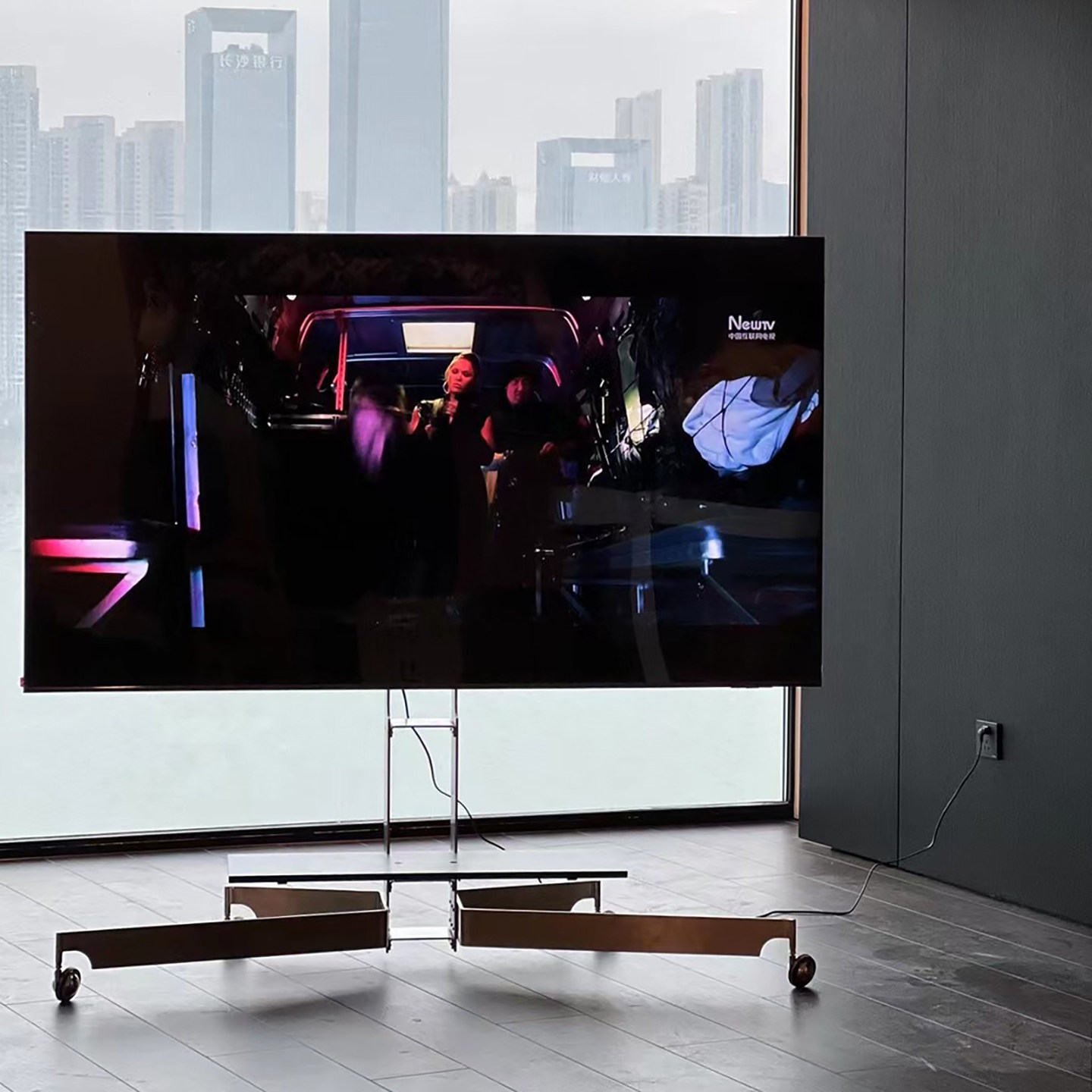 山河即木原创设计 落地85寸电视机架推车 北欧复古 不锈钢带轮子,住宅家具,其他架类,淘宝优惠券,粉丝福利购,淘宝优惠卷