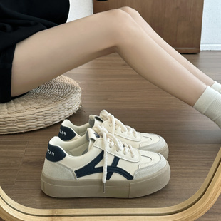 小众休闲运动面包鞋 超火百搭小白鞋 2025新款 厚底板鞋 女春秋条纹鞋
