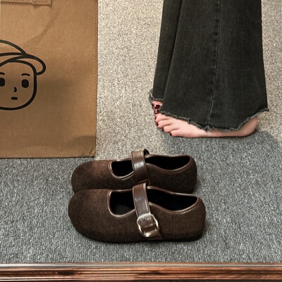 秋季女鞋2厘米低跟毛绒休闲博肯鞋浅口一字扣带小单鞋平底小皮鞋