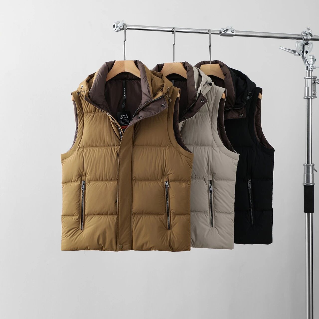 25冬装新款男士简约连帽羽绒马甲