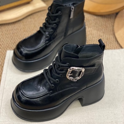 真皮马丁靴女2025冬季新款厚底短靴系带圆头机车靴显脚小个子百搭