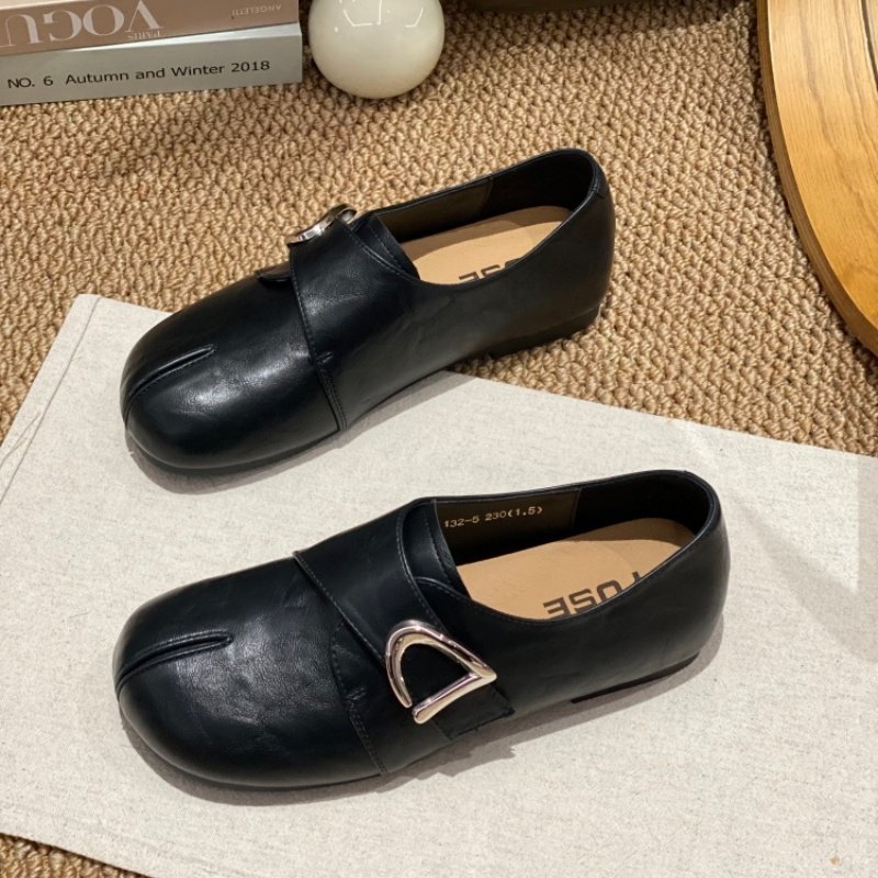 2026春季爆款黑色深口单鞋女方头粗跟金属扣装饰牛皮舒适鞋低跟女,女鞋,深口单鞋,淘宝优惠券,粉丝福利购,淘宝优惠卷