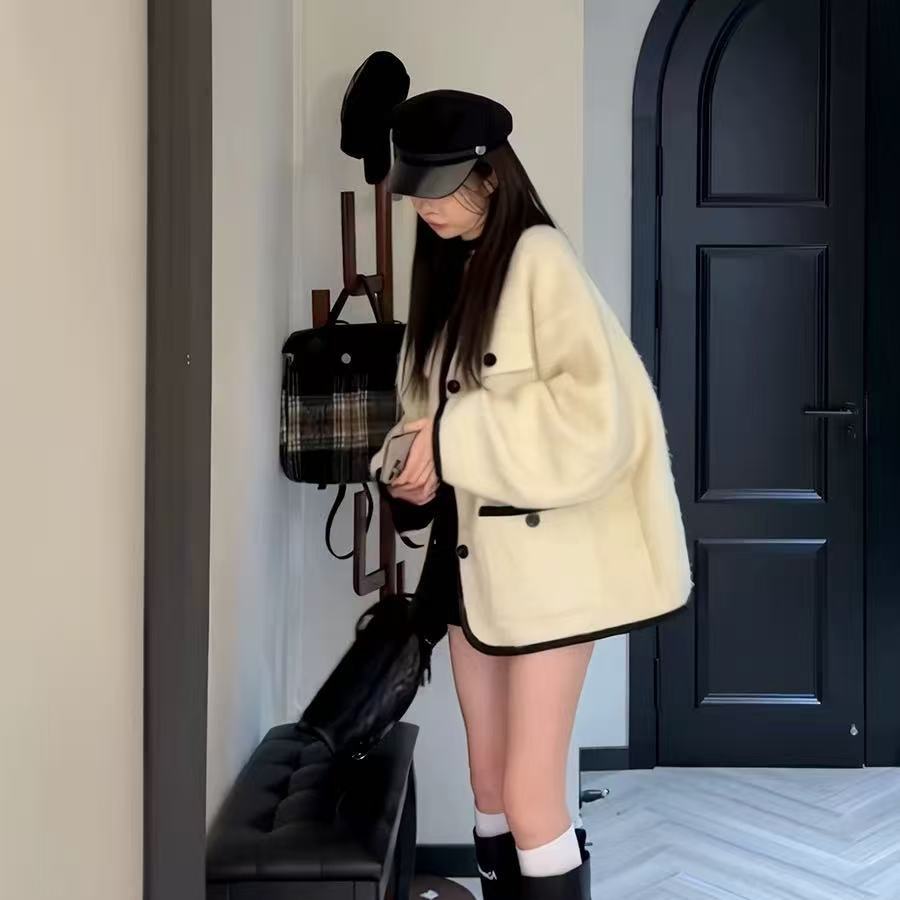 2025年秋冬季新款小香风外套女装气质显瘦仿羊羔毛夹棉上衣ins