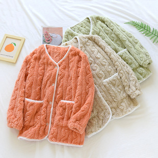 秋冬法兰绒睡衣女单件上衣加厚保暖宽松珊瑚绒长袖开衫月子家居服