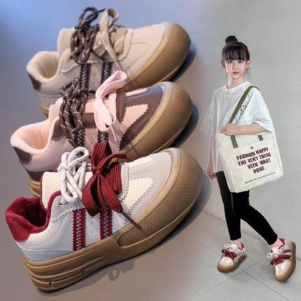 儿童加绒板鞋2024冬季新款女童运动鞋轻便德训鞋软底中大童休闲鞋