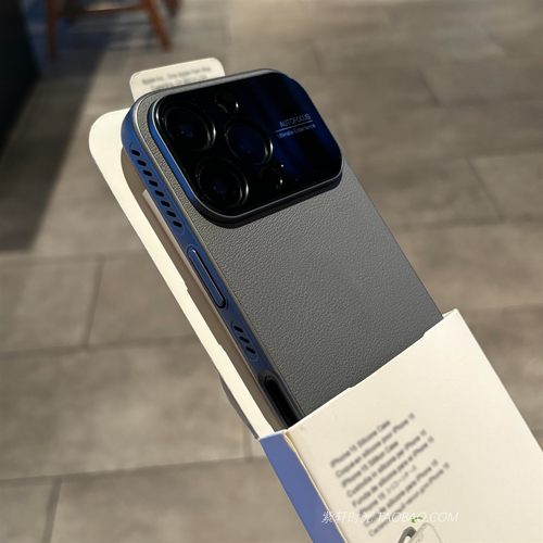 炭灰色高级感皮革素皮纹内置磁吸充电适用苹果17pro手机壳max全包镜头iphoneAir冷淡风16/15电镀14华为Pura80