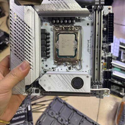 议价请精粤b760i，雪之梦，成色不错，可维修