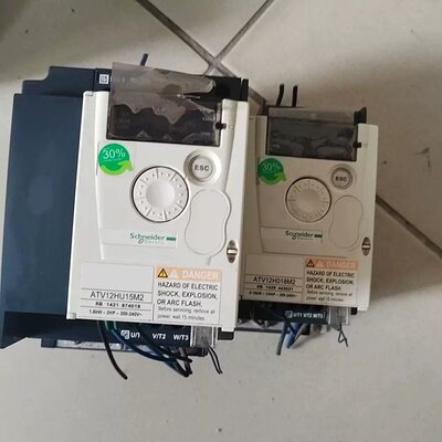 议价ATV12HU15M2 ATV12H018M2 变频器 工业调制装置维修