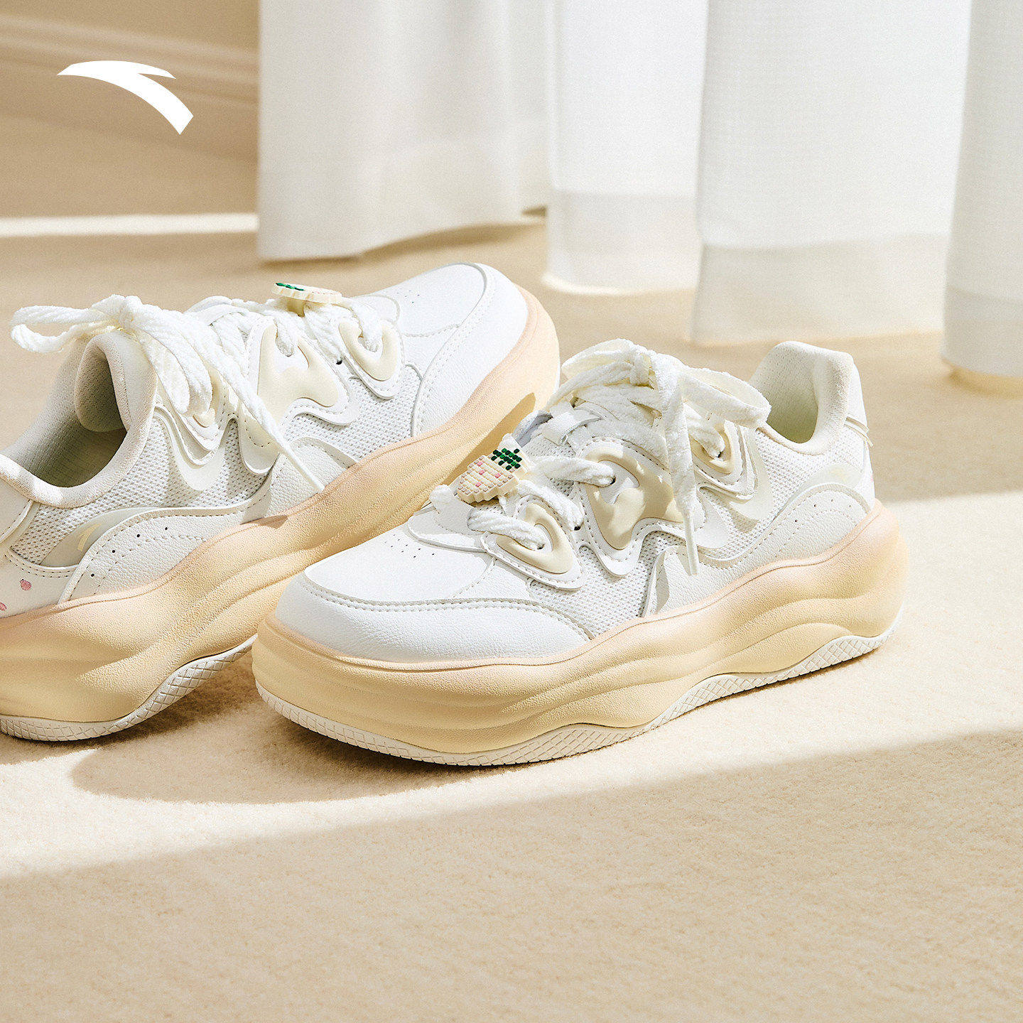 安踏舒芙蕾休闲鞋女款2026冬季新款面包鞋厚底增高轻便运动鞋子女,运动鞋new,运动休闲鞋,淘宝优惠券,粉丝福利购,淘宝优惠卷