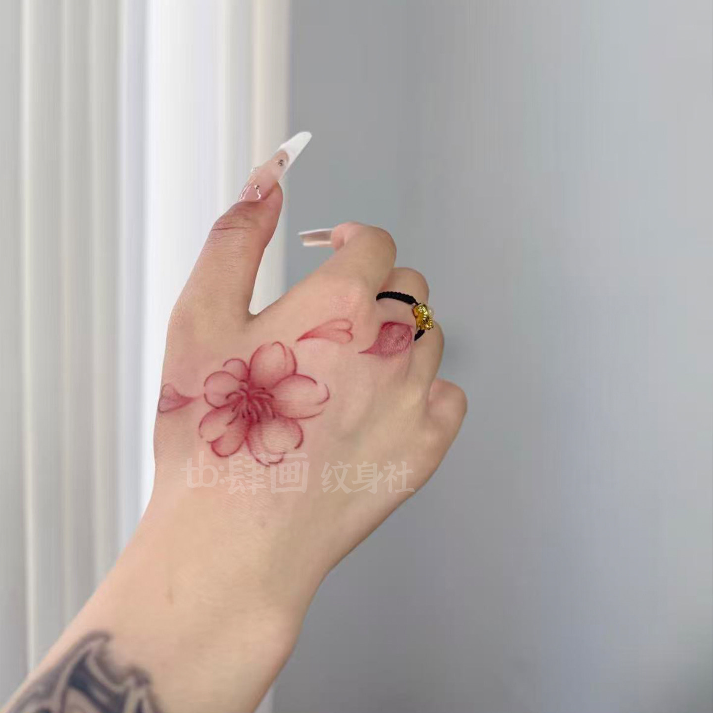 日系浪漫唯美樱花彩色纹身贴女虎口高颜值美丽贴纸防水持久遮疤痕
