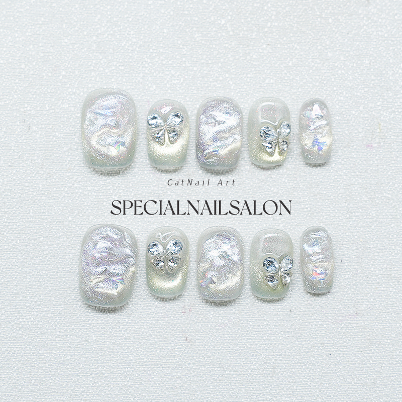 【恋之晶雪】纯手工穿戴甲月光白猫眼细闪碎钻高级感轻奢显白美甲