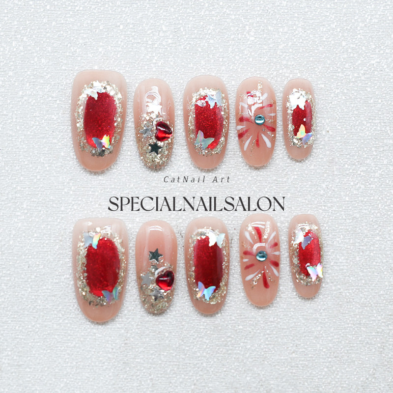 【霓光烟花】纯手工穿戴甲秋冬新款爱心钻饰烟花高级感轻奢美甲片,彩妆/香水/美妆工具,穿戴甲/甲片,淘宝优惠券,粉丝福利购,淘宝优惠卷