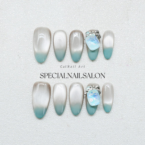 【蓝椰奶冻】纯手工穿戴甲渐变撞色灰蓝猫眼细闪堆堆钻轻奢美甲片