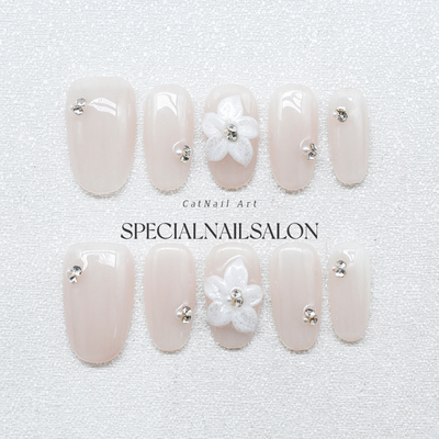 【玉兰花开】纯手工穿戴甲立体雕花皎月白猫眼钻饰高级感美甲贴片
