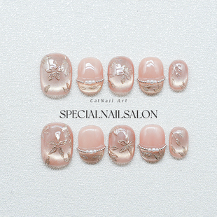 纯手工穿戴甲樱花粉立体雕花珍珠短方圆显白高级感美甲 花间令