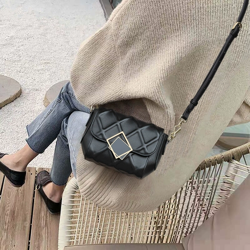 Летняя небольшая небольшая сумка, сумка через плечо, трендовая модная сумка на одно плечо, коллекция 2022, городской стиль