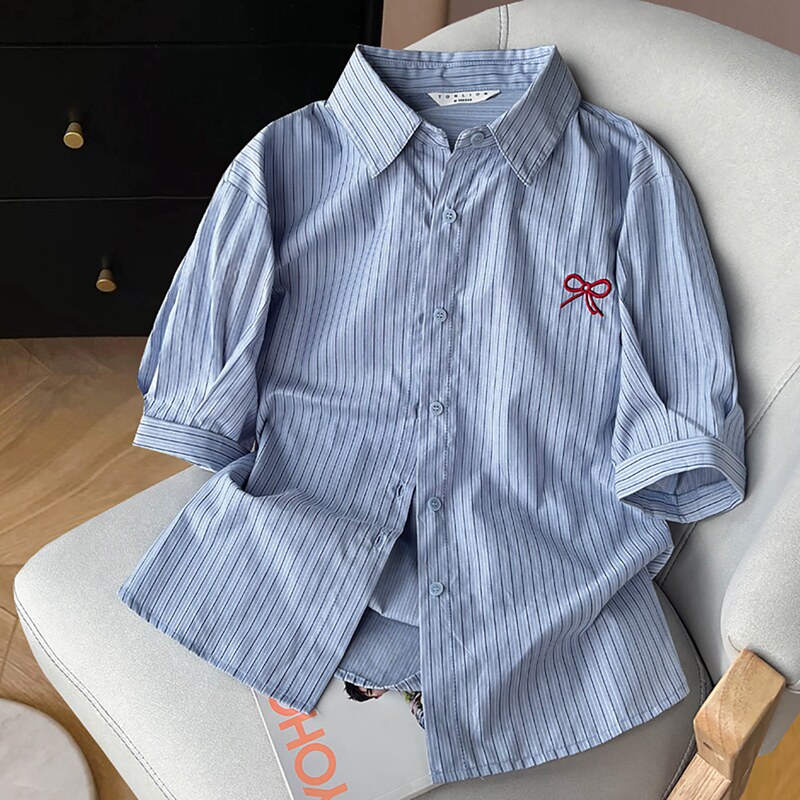 唐狮蓝色条纹短袖衬衫女2025夏季新款宽松显瘦设计感小众半袖上衣