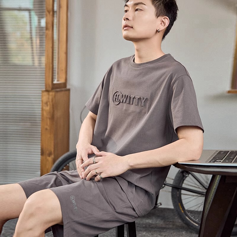 唐狮2026夏季新款短袖T恤套装男压印纯色休闲运动套装男短袖短裤