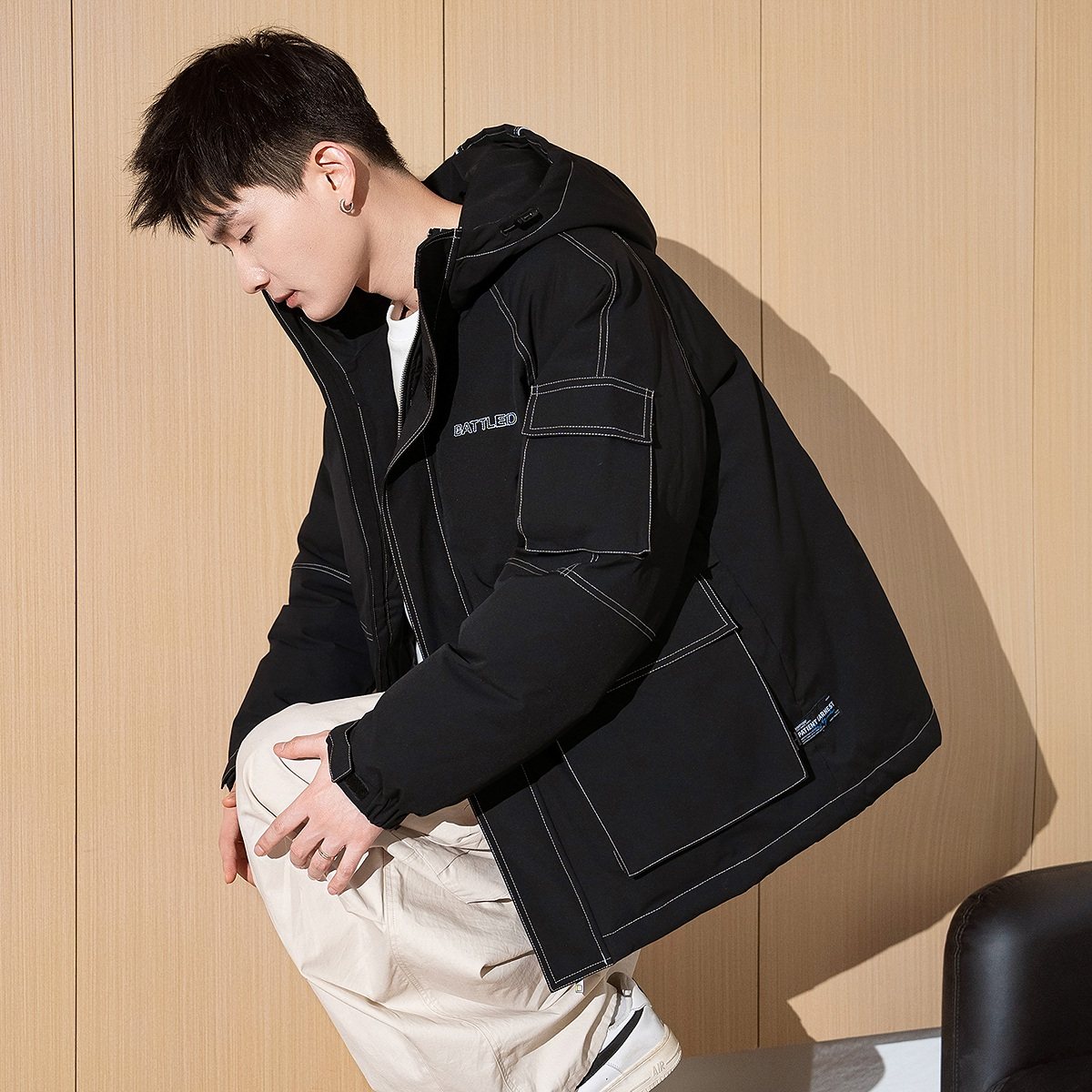 唐狮2025冬季新款男生羽绒服短款连帽黑色面包服厚外套加厚羽绒服