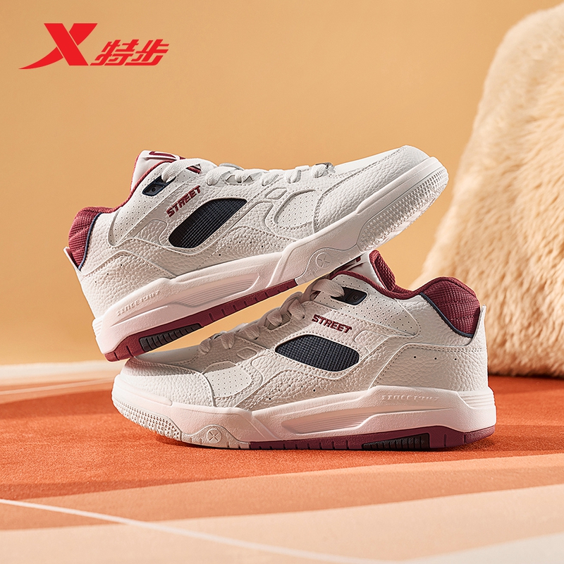 特步浪浪板鞋情侣款2025冬季时尚休闲运动鞋加绒保暖街头滑板鞋男