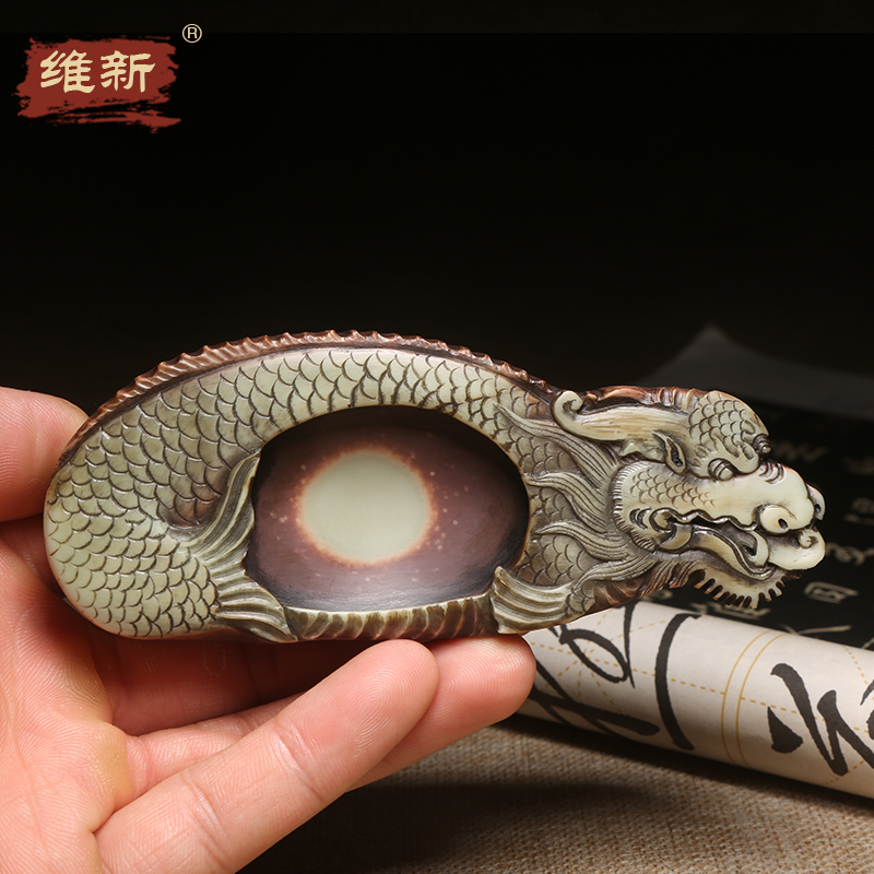 徽州歙砚名师技艺作品《鱼化龙》天然原石紫袍玉带玉石手工砚台紫袍玉黛名砚小楷砚台高档收藏把玩小巧