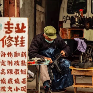 专业皮鞋修复换皮高跟鞋鞋跟磨损维修换底换后跟补伤补色修鞋店铺