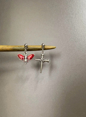 Vintage古着 Moth skeleton耳饰