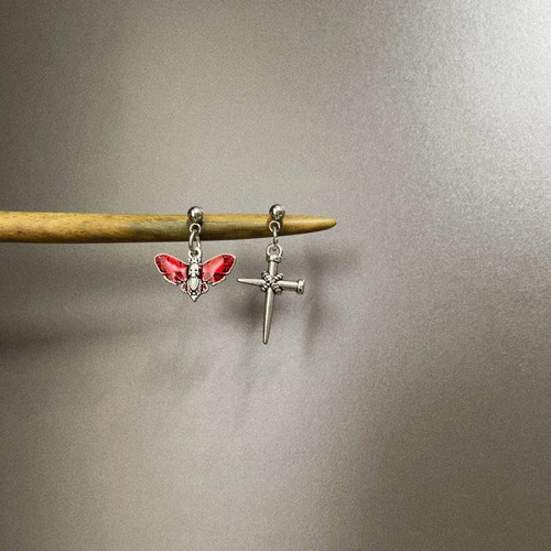 Vintage古着 Moth skeleton耳饰