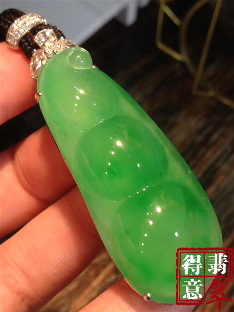 得意翡翠天然冰种木那料满绿翡翠福豆吊坠挂件高冰水润纯净保真