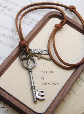 复古文艺钥匙吊坠牛皮绳长项链