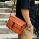包邮 差包头层牛皮通勤斜挎包男女同款 8.5 真皮单肩 26.5