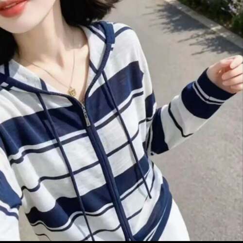亿积女装撞色条纹开襟外套防晒衣女士连帽空调针织衫新款薄款上衣