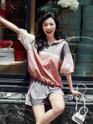 Sweater set women loose bf lazy wind thin model 2021 summer New ins sunscreen top shorts two-piece set