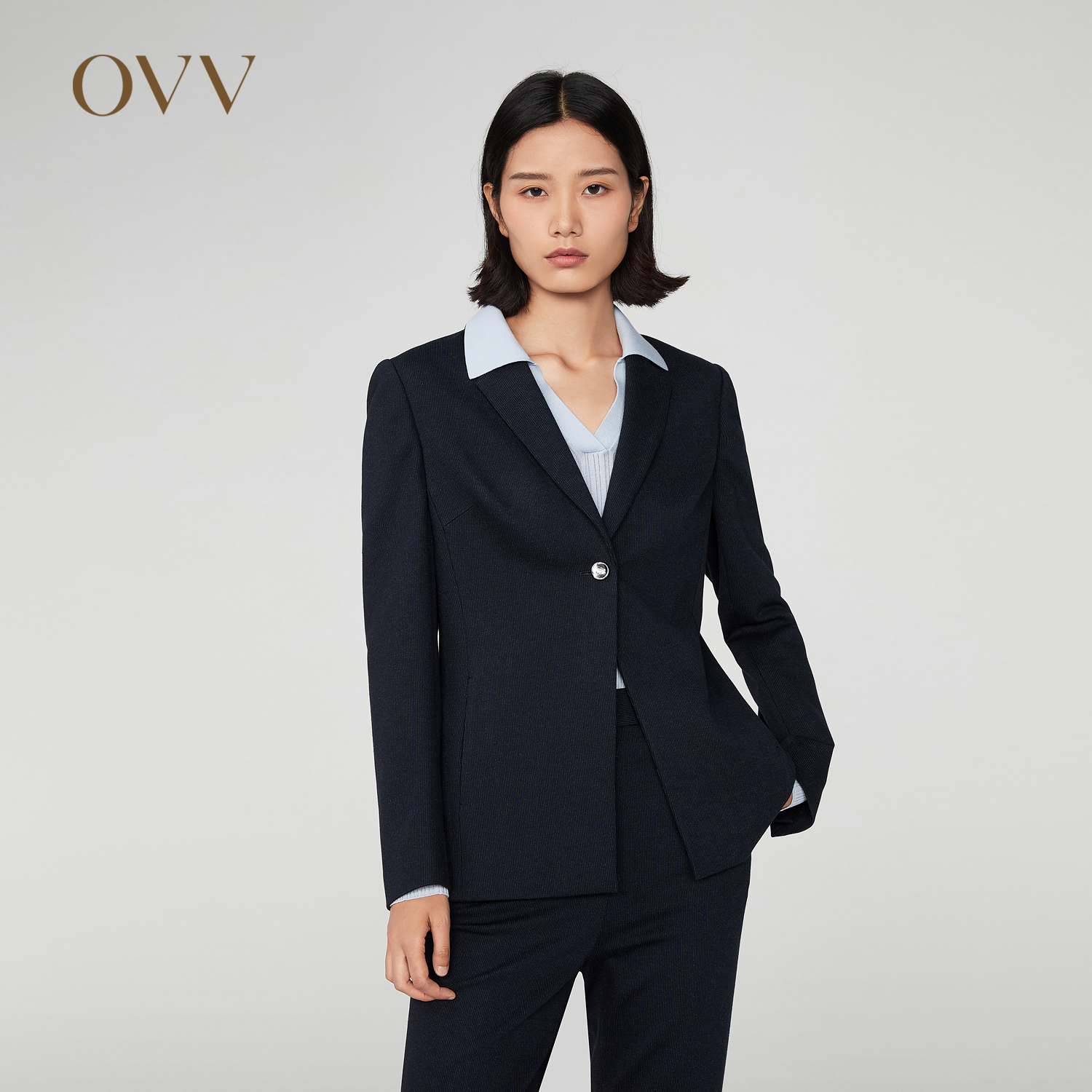 暗条纹设计 弹力罗马布 金属纽扣