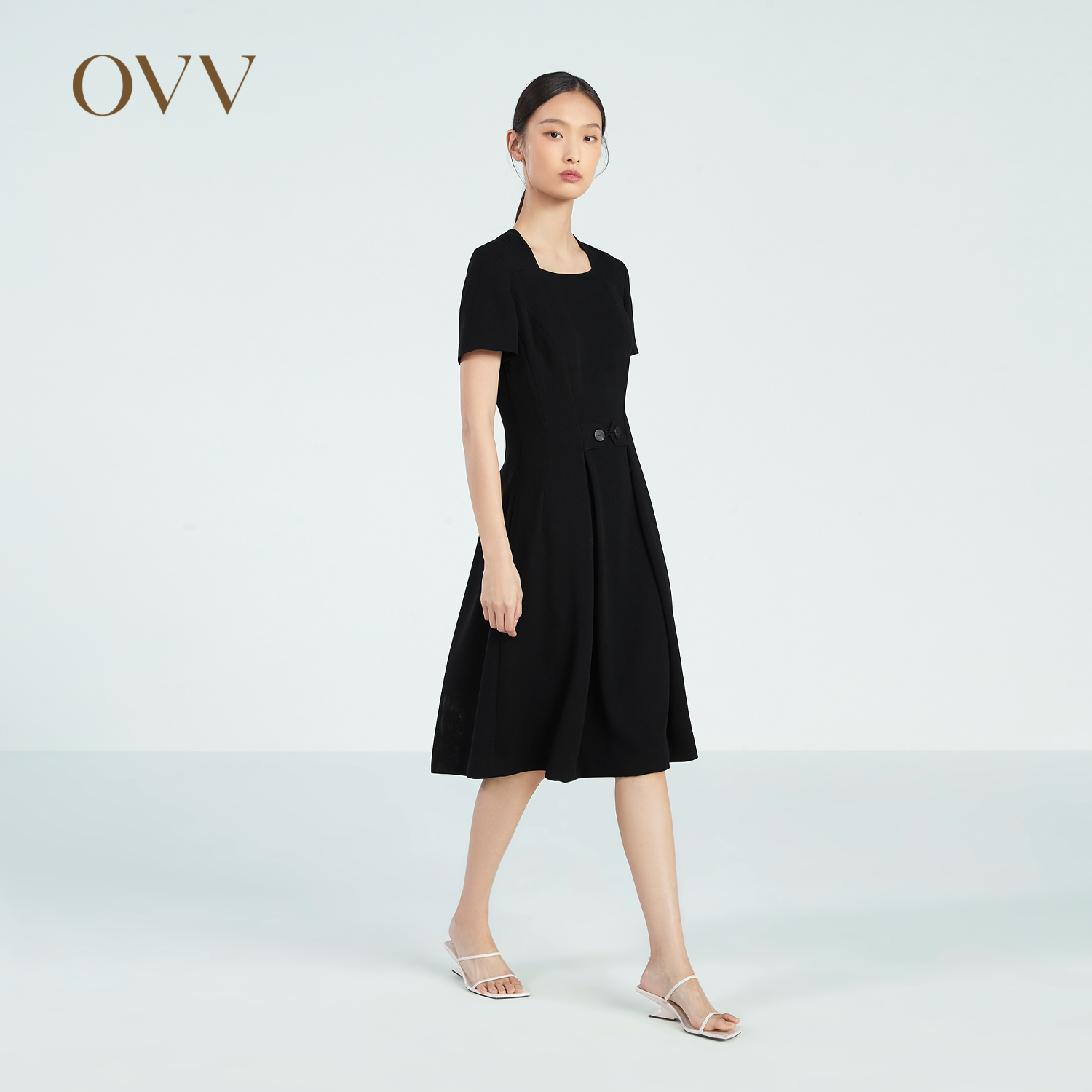 OVV春夏复古方领连衣裙
