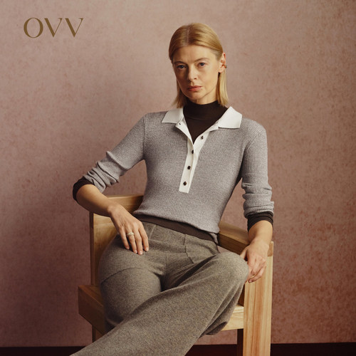 撞色设计 POLO领半开襟 挺括羊毛