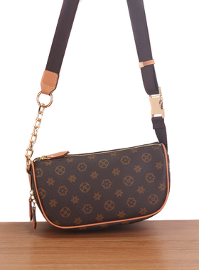 2022秋冬新款欧美时尚潮马鞍包休闲拉链多隔层斜挎包女士包包女