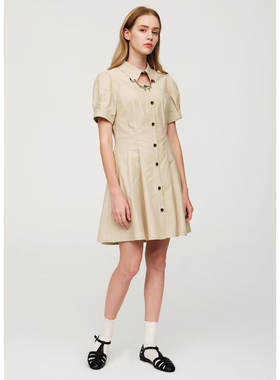 【恋】刺绣撞色设计感小众收腰学院风短袖连衣裙E69-EEOWC25N1C0