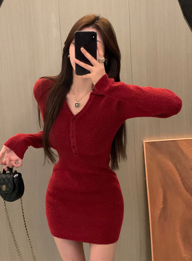 新年战袍红色韩系收腰针织连衣裙子女2025新款小个子毛衣包臀短裙
