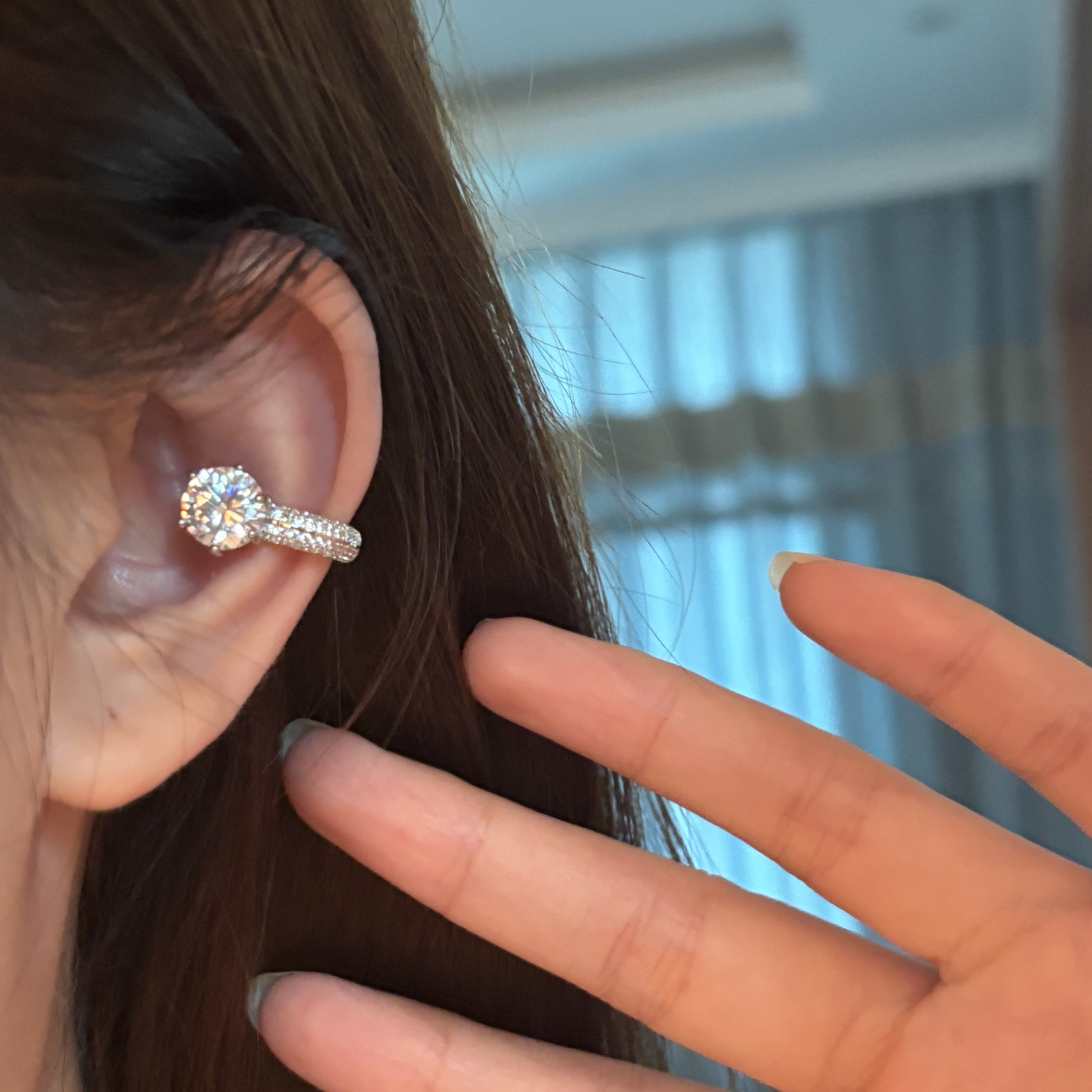 [楼哈哈]绝美华子爆闪锆石耳夹无耳洞方圆脸耳骨夹高级感轻奢耳饰