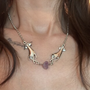 [楼哈哈]复古女巫之手项链紫水晶吊坠塔罗水晶锁骨链项链不掉色