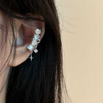 华子爆闪轻奢耳骨夹楼哈哈