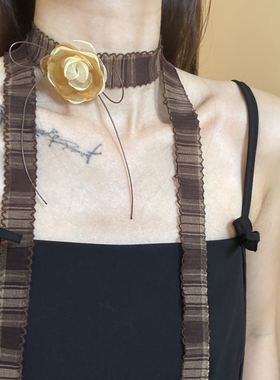 [楼哈哈]美式辣妹设计感丝带花朵格子项链绑带choker长款毛衣链