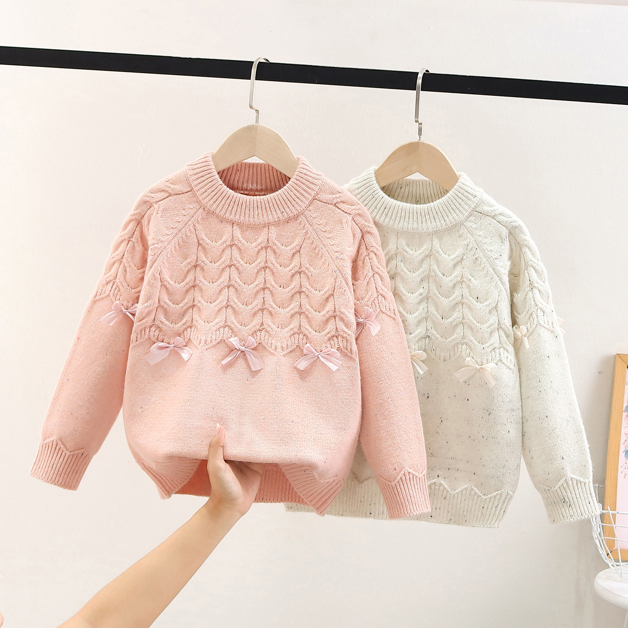 女童毛衣秋冬2025新款冬季加厚粉色软糯洋气时髦儿童秋季打底内搭