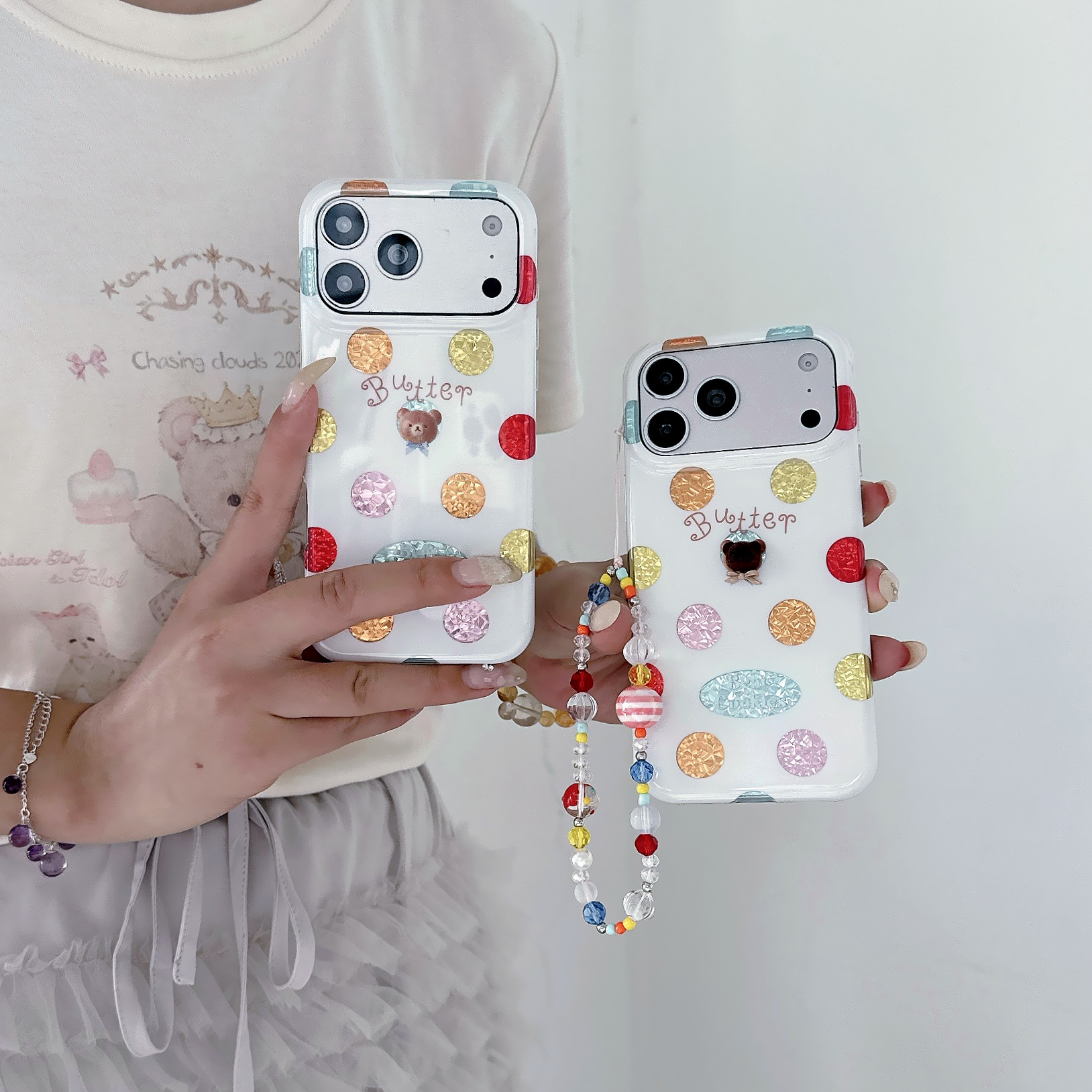 适用于苹果iPhone16/17卡通彩色圆点立体小熊手机壳16promax珠链挂绳17p/16p保护套夏日果汁风15pm/16pm