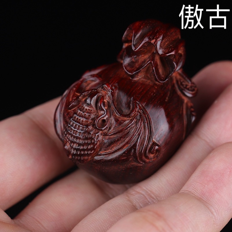 印度小叶紫檀代代有福钱袋手把件