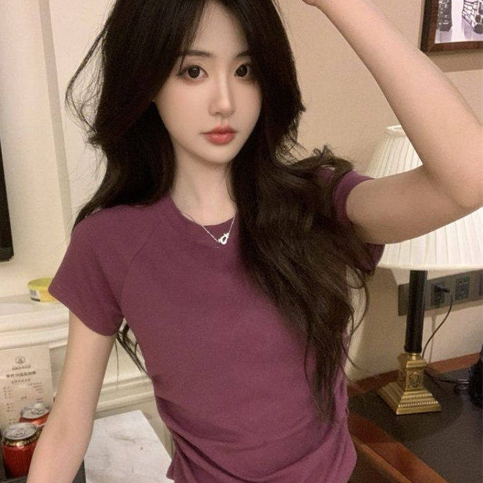 别致小心机后背镂空短袖T恤女夏季甜辣妹风格设计感小众褶皱上衣