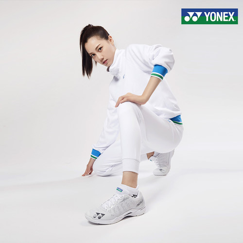 yonex羽毛球鞋超轻款75周年