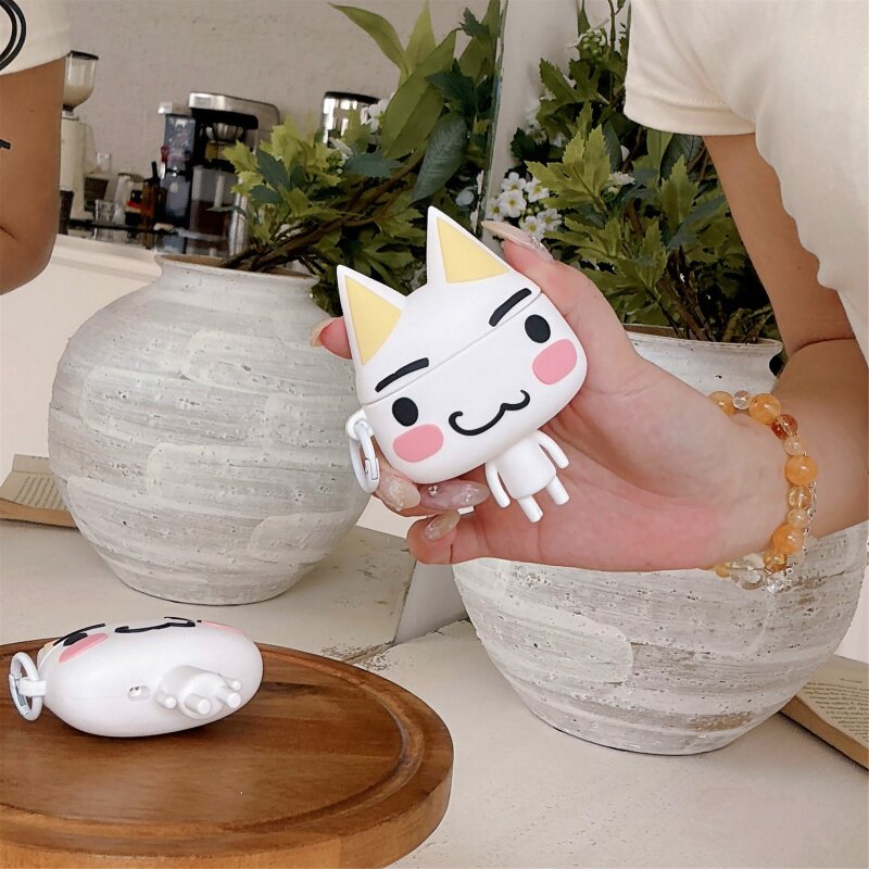 卡通ins韩风多罗猫适用AirPodsPro3耳机套新款4代苹果无线蓝牙保护套AirPodsPro2防摔硅胶软壳五代Pro/二代女
